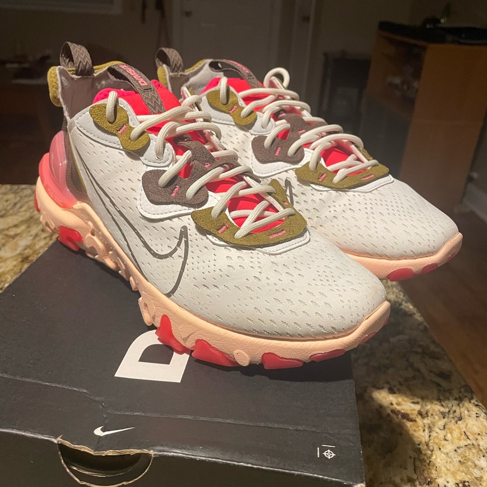 Women’s Nike React Vision Siren Red Workout Sneakers